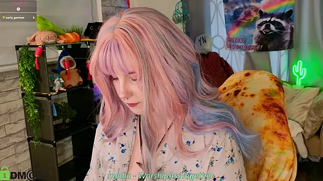 Snapshot of Candy-yeah chatting on 07.04.26 Candy-yeah online show from 07.04.26