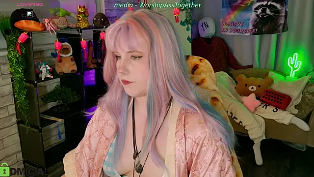 Snapshot of Candy-yeah chatting on 07.18.26 Candy-yeah online show from 07.18.26