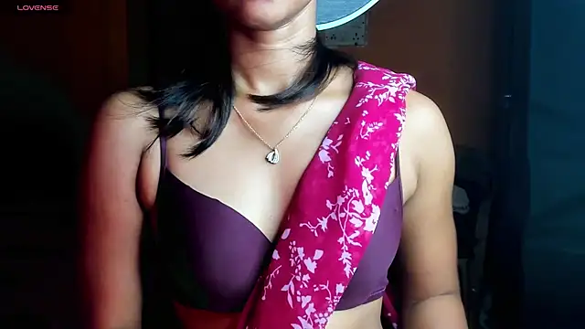 Starry Leila online show from 06.27.26