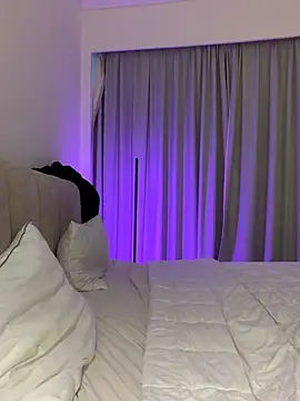 Shellyy  online show from 06.18.26