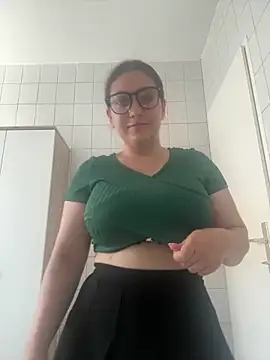 Snapshot of -Malina- chatting on 06.21.26 -Malina- online show from 06.21.26