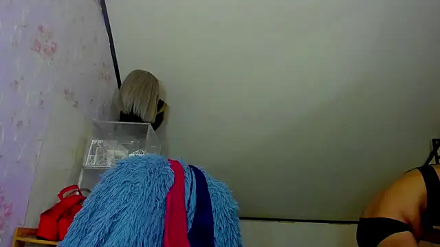 xServiceDollx online show from 03.07.26