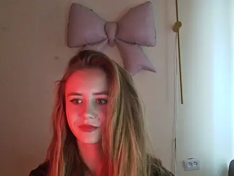 MyLittle Flame  online show from 07.03.26
