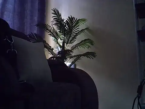 Snapshot of pretty_nilu chatting on 06.23.26 pretty nilu online show from 06.23.26