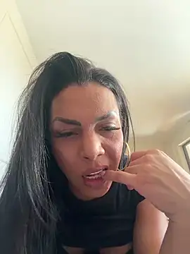 Snapshot of latinasexydoll chatting on 06.17.26 latinasexydoll online show from 06.17.26