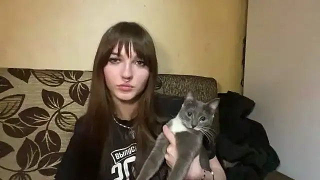 Snapshot of KarisaReissig chatting on 06.19.26 KarisaReissig online show from 06.19.26