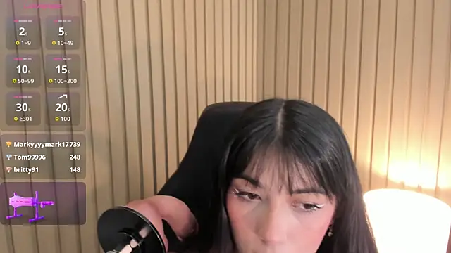 Snapshot of rose_amour chatting on 06.26.26 rose amour online show from 06.26.26