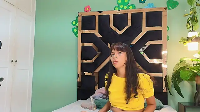 HANNA SEBAS online show from 07.04.26