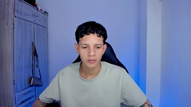 tylerrnova online show from 08.04.26