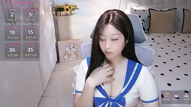 Angelucky- online show from 08.02.26