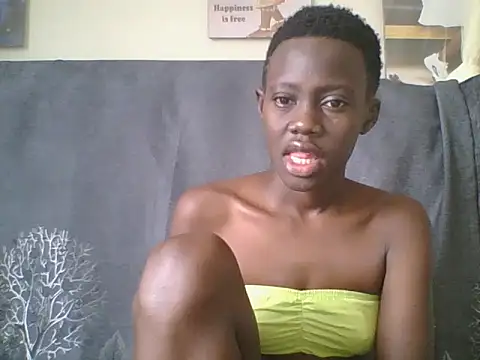 Snapshot of Tish_Leylah chatting on 07.05.26 Tish Leylah online show from 07.05.26