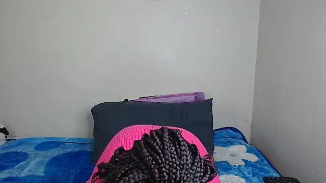 SexyMoe04 online show from 07.06.26
