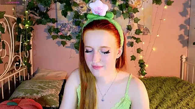 Snapshot of Eva_Bellea chatting on 07.27.26 Eva Bellea online show from 07.27.26