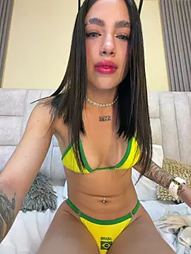 Snapshot of Sasha__Parker chatting on 06.19.26 Sasha Parker online show from 06.19.26