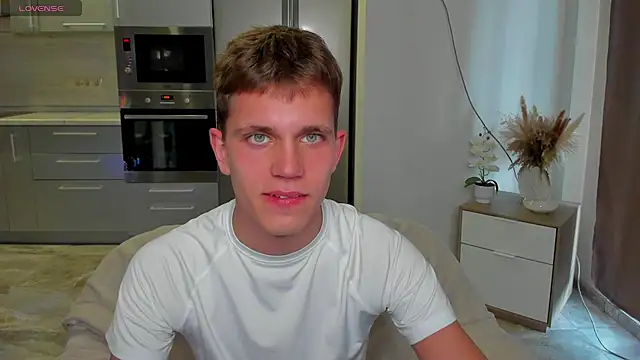 m0neyken online show from 08.04.26