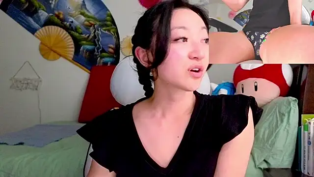 Snapshot of MySweetSofie chatting on 03.19.25 MySweetSofie online show from 03.19.25