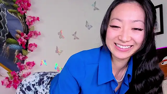 Snapshot of MySweetSofie chatting on 09.18.25 MySweetSofie online show from 09.18.25