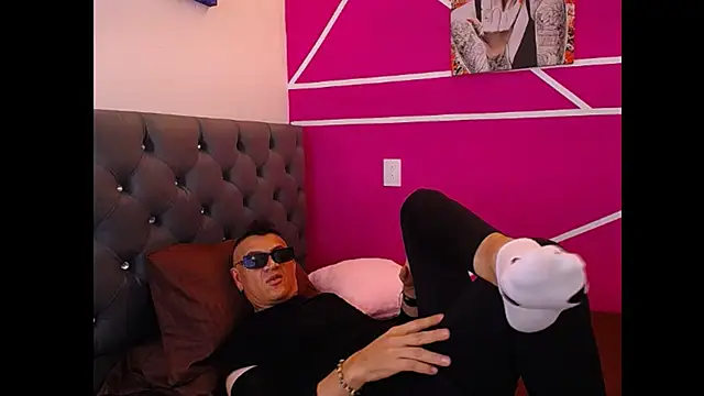Cesirry  online show from 06.22.26