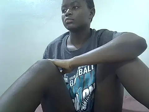 milky gal ebony online show from 07.30.26