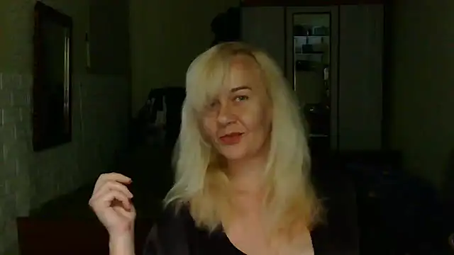 Ravelynni online show from 07.12.26