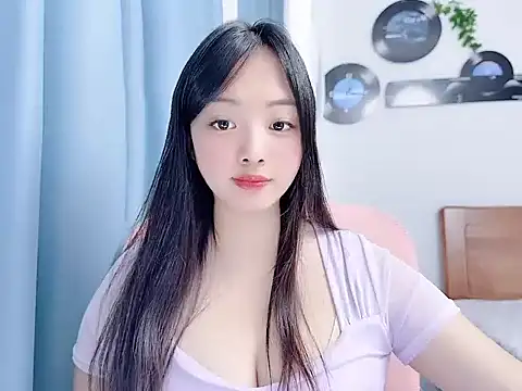 Snapshot of Winnie666999 chatting on 06.25.26 Winnie666999 online show from 06.25.26