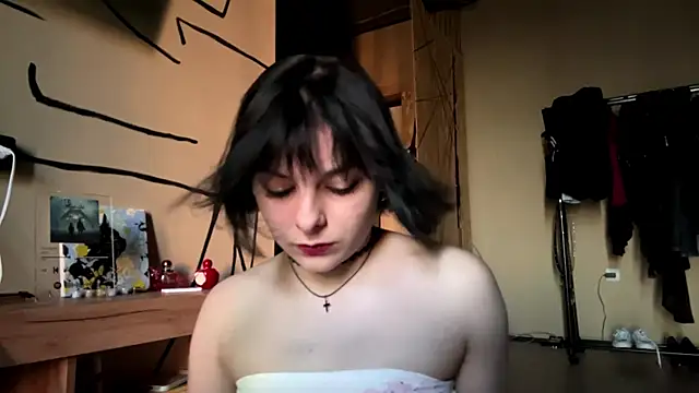 Snapshot of Reeegina chatting on 06.23.26 Reeegina online show from 06.23.26