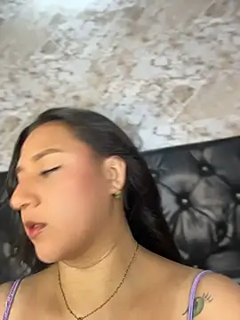 Lau Dreamgirl online show from 06.26.26