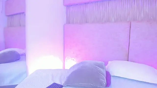   Izumii   online show from 07.28.26