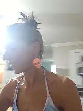 lil jiggly online show from 08.04.26