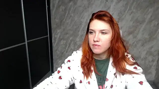 Reginasmilee online show from 01.18.26