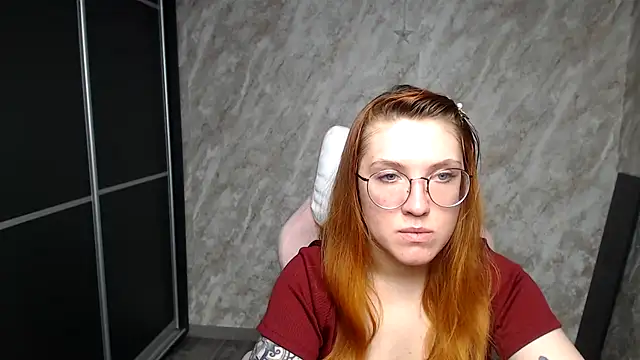 Reginasmilee online show from 02.28.26