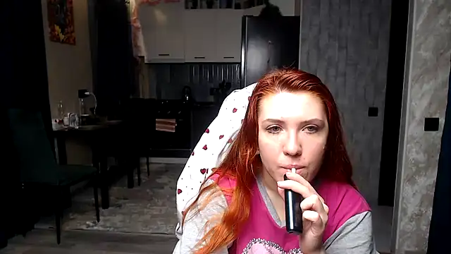 Reginasmilee online show from 03.20.26