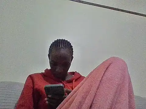 Snapshot of Savannah_Leex chatting on 07.31.26 Savannah Leex online show from 07.31.26