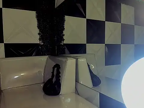 kitty queensex18 online show from 06.25.26