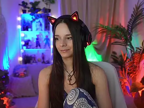 Anna Leah  online show from 07.28.26