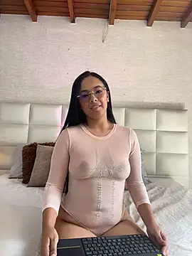 MilaSantanna online show from 06.27.26