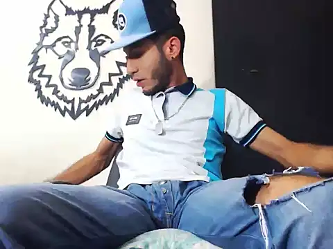 Snapshot of WOLFMONSTERDICK chatting on 12.12.24 WOLFMONSTERDICK online show from 12.12.24