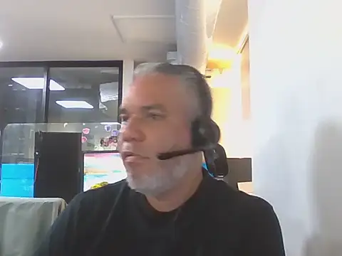 RoberthZ84 online show from 07.03.26