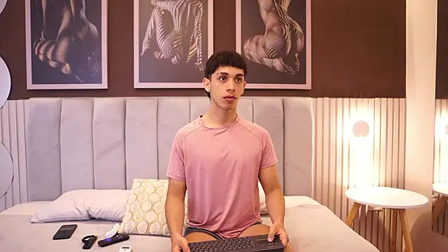 AdrianMiless online show from 07.04.26