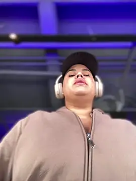 AliceStarshine online show from 02.16.25