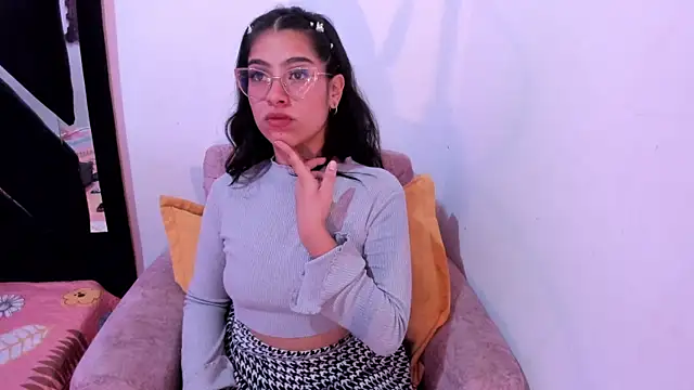 Snapshot of TrinityJames_ chatting on 07.18.26 TrinityJames online show from 07.18.26