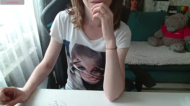 Snapshot of __Alisa__ chatting on 07.07.26 Alisa online show from 07.07.26