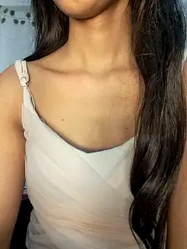 Snapshot of sexy_parul8 chatting on 07.23.26 sexy parul8 online show from 07.23.26