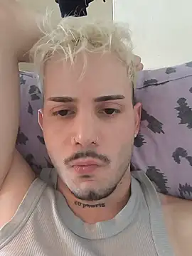 Snapshot of austindamon chatting on 07.18.26 austindamon online show from 07.18.26