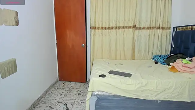 Snapshot of LupeAdams chatting on 12.26.24 LupeAdams online show from 12.26.24