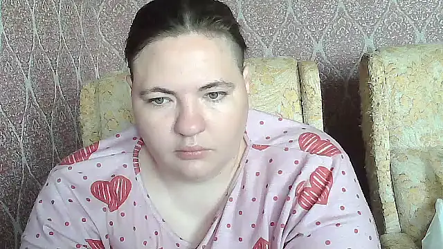 Snapshot of AlbertaAndSharon chatting on 07.14.26 AlbertaAndSharon online show from 07.14.26