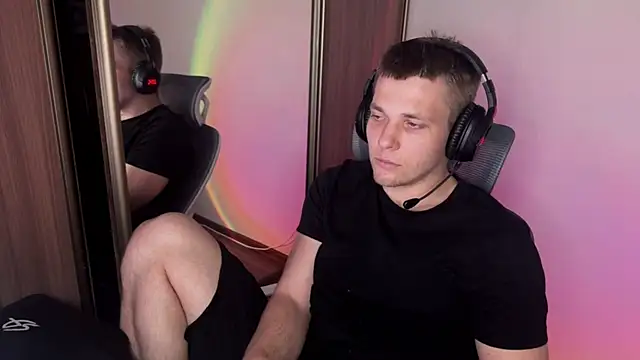 Nikclak online show from 07.14.26