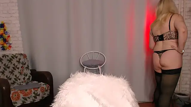 Samantha Si online show from 12.14.24