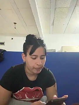 Snapshot of nenasmalass chatting on 07.14.26 nenasmalass online show from 07.14.26