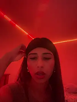NextDoorMolly online show from 07.15.26